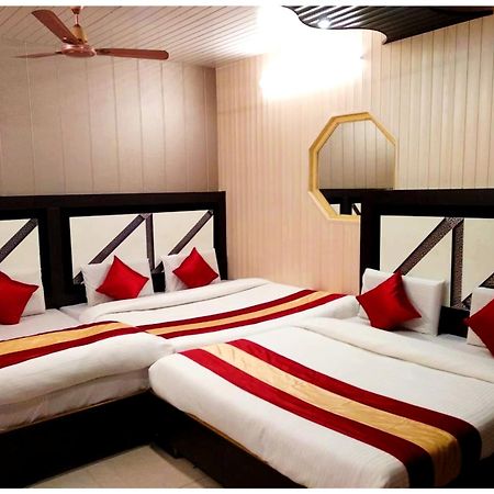 Grg Pardesi Hotel Haridwar Bagian luar foto