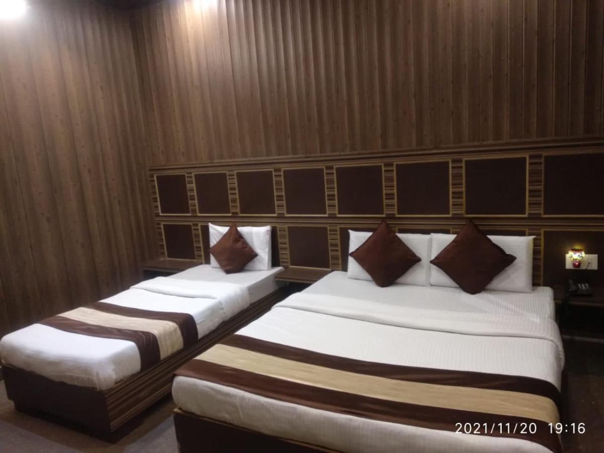 Grg Pardesi Hotel Haridwar Bagian luar foto