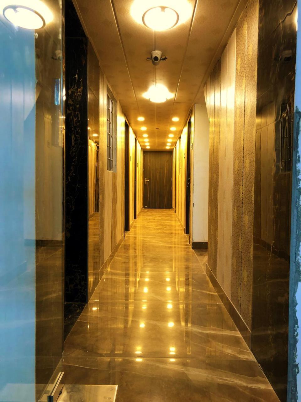 Grg Pardesi Hotel Haridwar Bagian luar foto