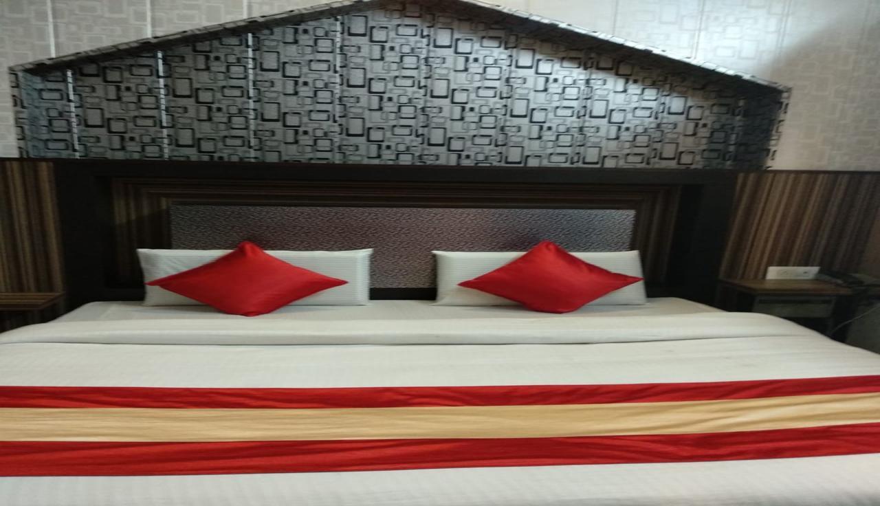 Grg Pardesi Hotel Haridwar Bagian luar foto
