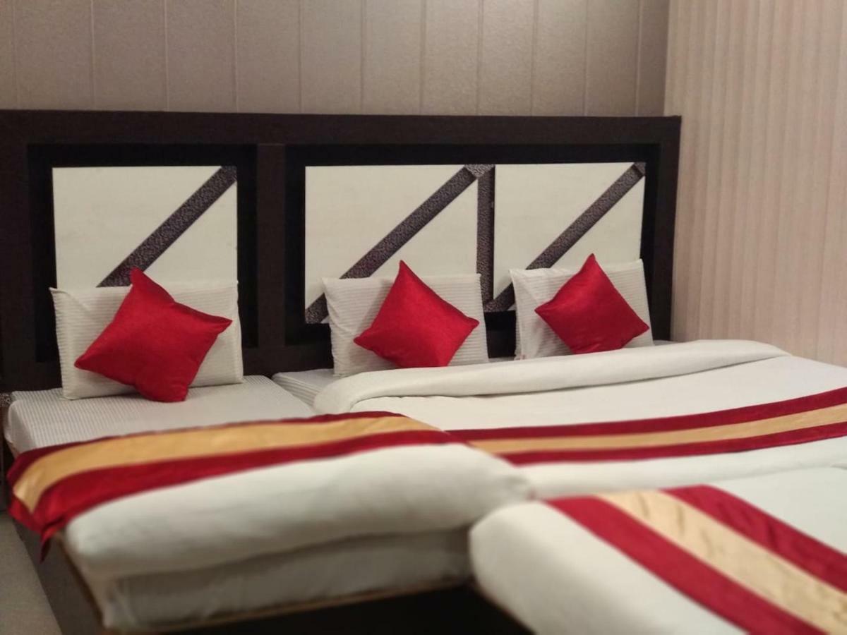 Grg Pardesi Hotel Haridwar Bagian luar foto