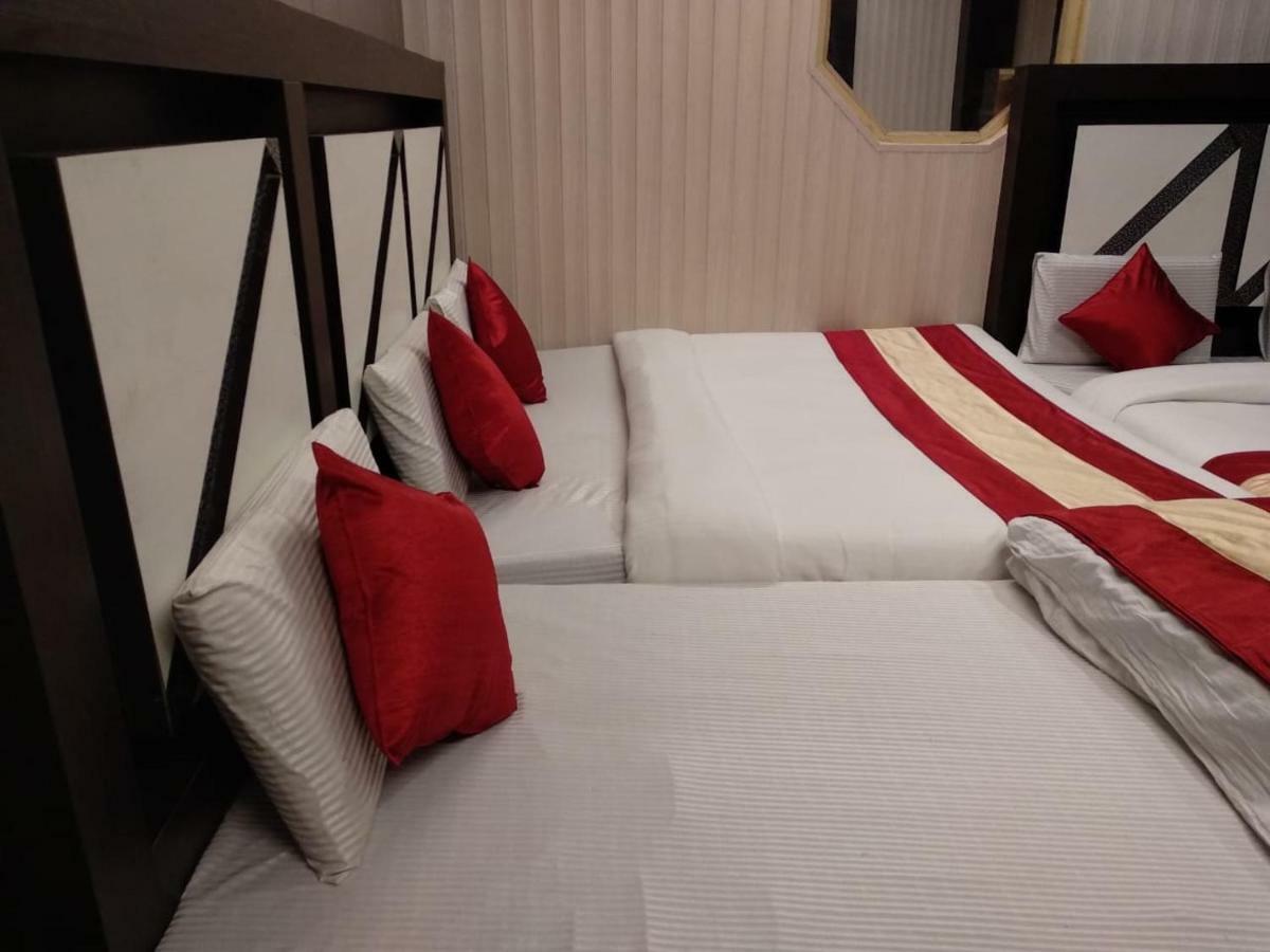 Grg Pardesi Hotel Haridwar Bagian luar foto
