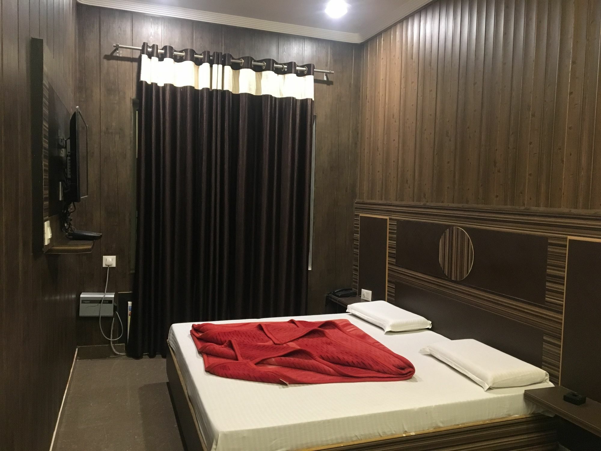 Grg Pardesi Hotel Haridwar Bagian luar foto